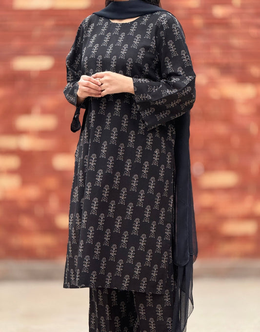 Midnight Black (Unstitched khaddar) 5m