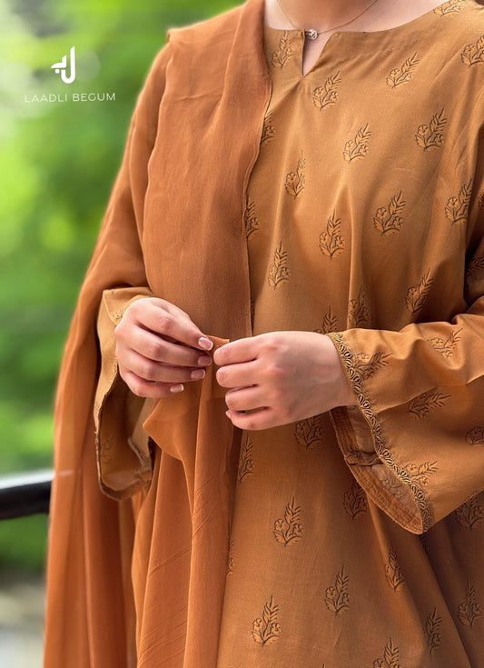 Brown Mustard - Premium Lawn Unstitched 5m