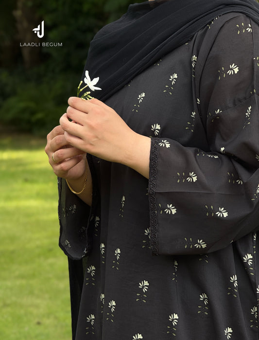 Black motia - Premium Lawn Unstitched 5m